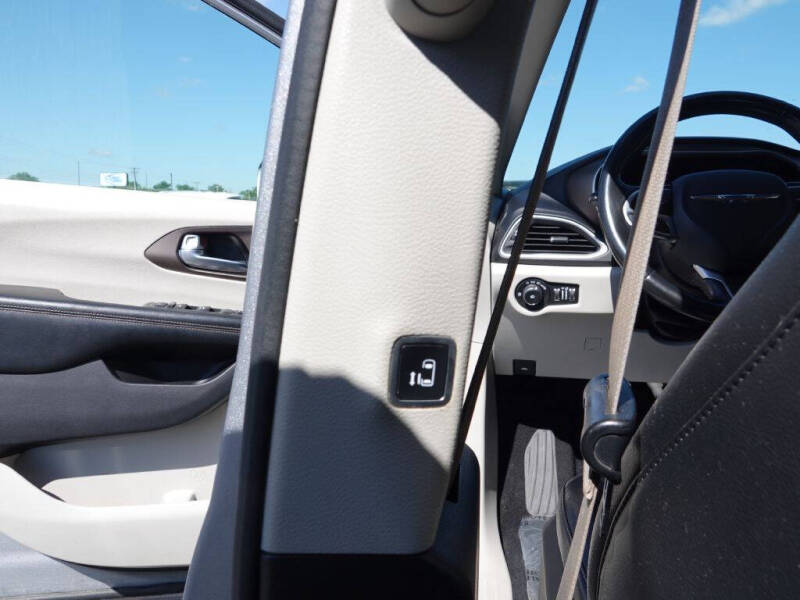 2019 Chrysler Pacifica Touring L