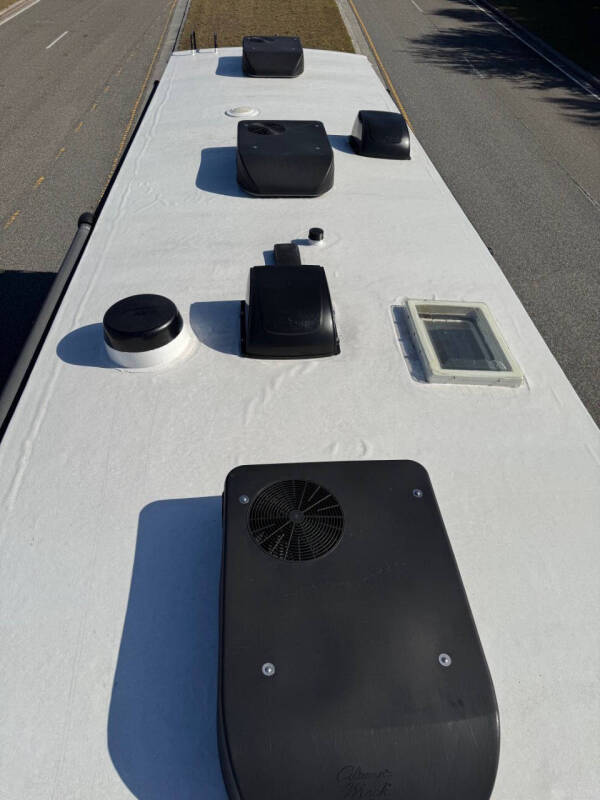 2021 Vanleigh RV Beacon Series M-34RLB