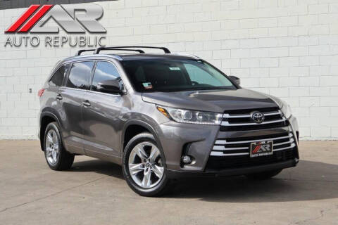 2017 Toyota Highlander
