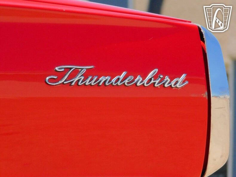 1965 Ford Thunderbird