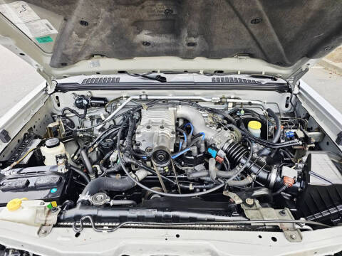 2002 Nissan Frontier SC-V6