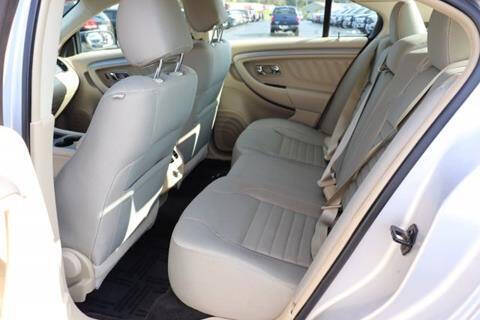 2015 Ford Taurus