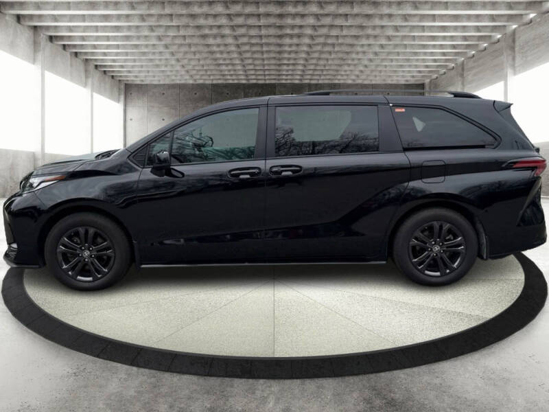 2024 Toyota Sienna XSE 7-Passenger