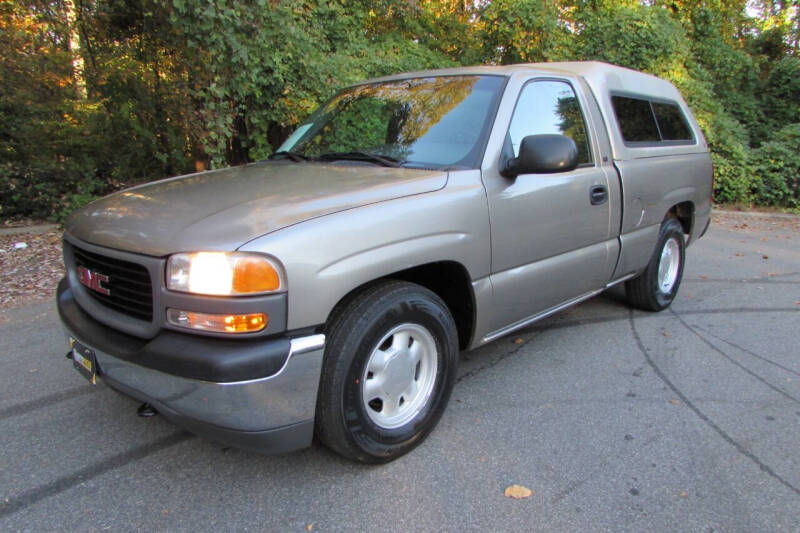 2000 GMC Sierra SL photo 2