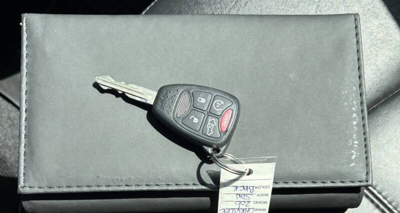 2012 Chrysler 200 Limited