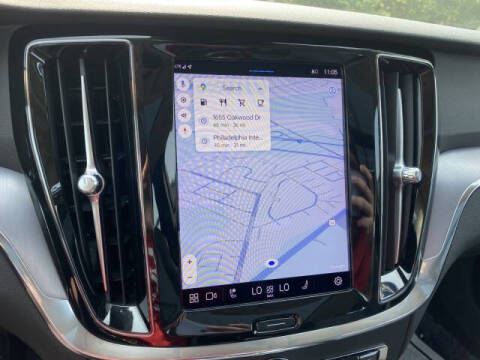 2024 Volvo S60 B5 Core Dark Theme