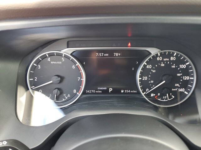 2022 Nissan Rogue SV