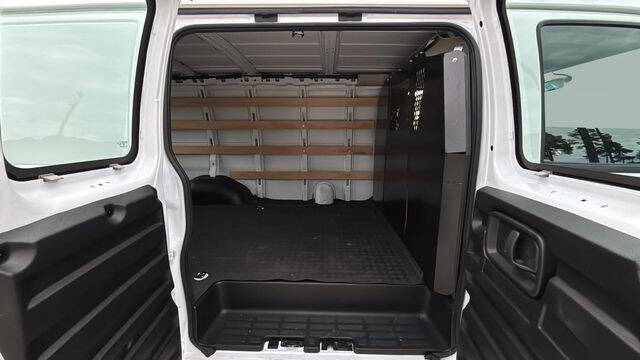 2024 GMC Savana 2500