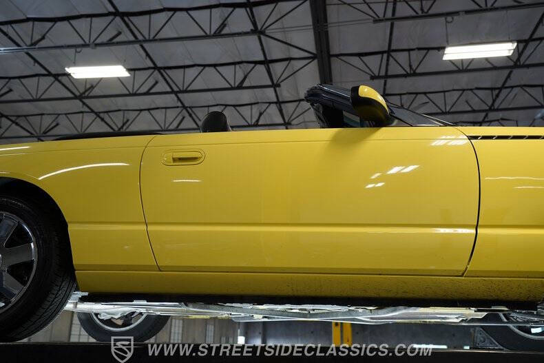 2002 Ford Thunderbird Deluxe