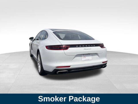 2018 Porsche Panamera 4