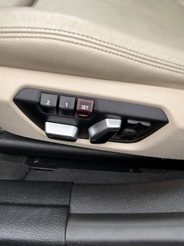 2017 BMW 3 Series 330i xDrive