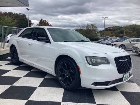 2019 Chrysler 300 Touring