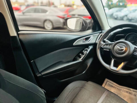 2017 Mazda MAZDA3 Sport