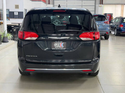 2020 Chrysler Pacifica Touring