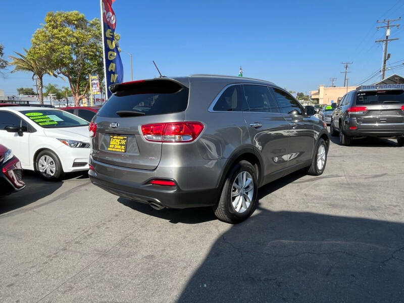 2017 Kia Sorento LX