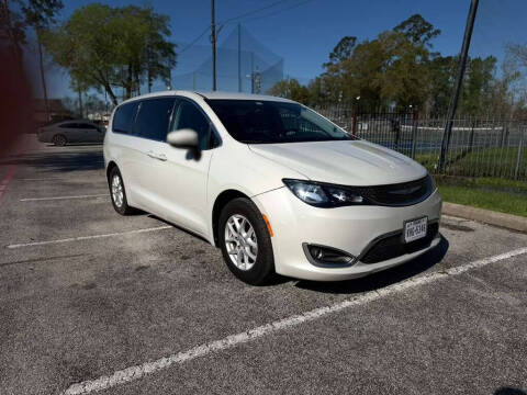 2017 Chrysler Pacifica LX