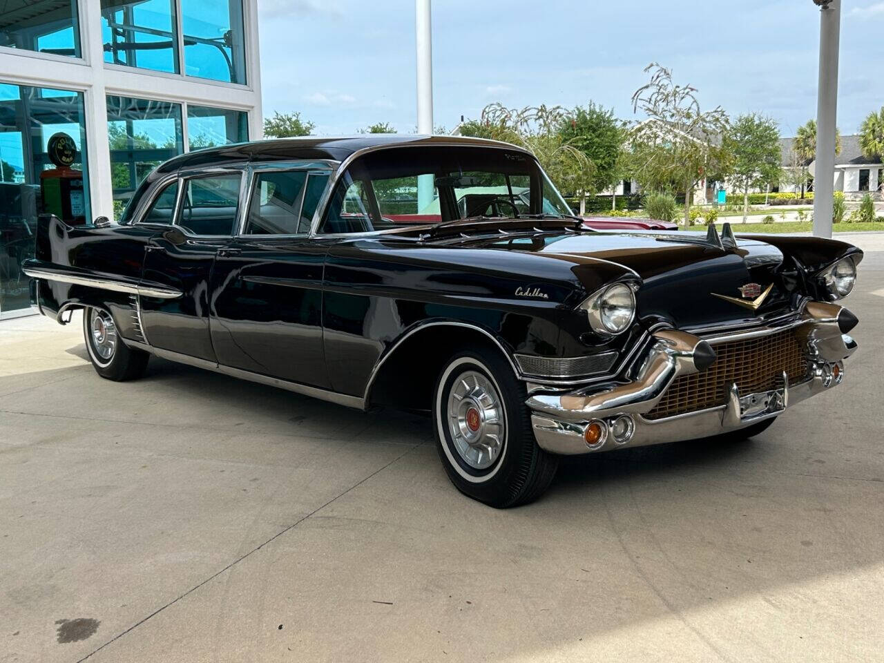 1957 Cadillac Fleetwood 3