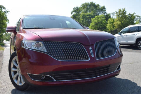 2015 Lincoln MKT for sale at QUEST AUTO GROUP LLC in Redford MI