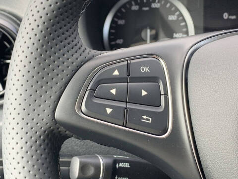 2023 Mercedes-Benz Metris Passenger