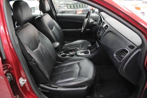 2013 Chrysler 200 Limited