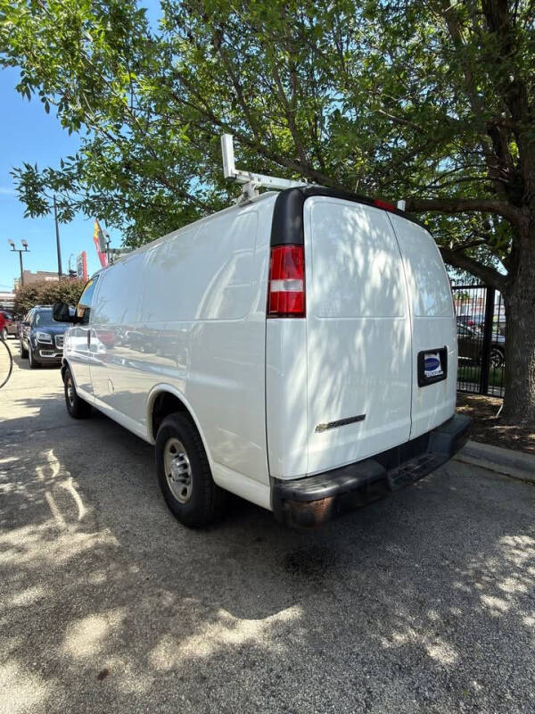 2017 Chevrolet Express 2500
