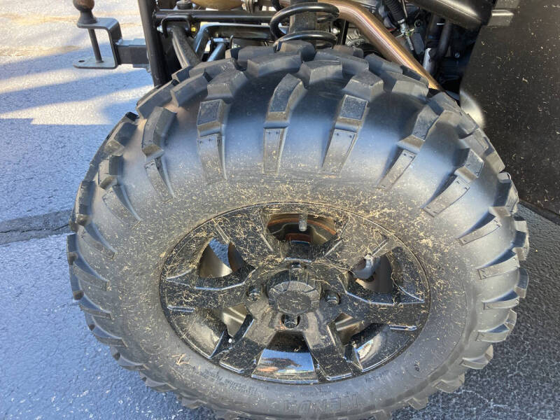 2023 Tracker 800 SX LE EPS