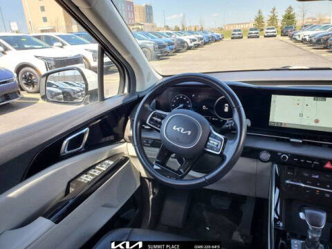 2023 Kia Carnival SX