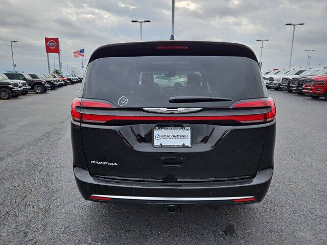 2026 Chrysler Pacifica Pinnacle