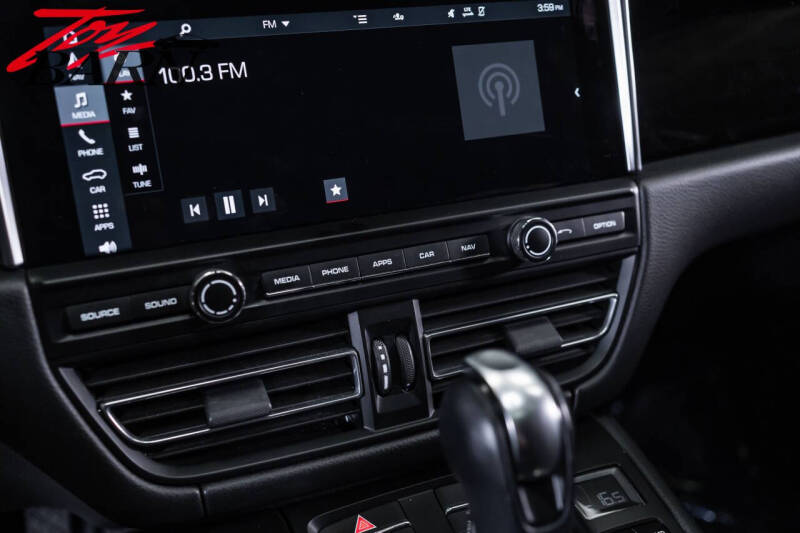 2021 Porsche Macan