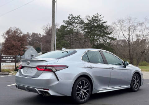 2022 Toyota Camry SE