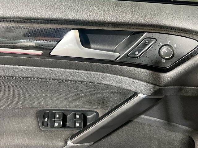 2017 Volkswagen Golf GTI S