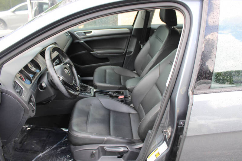 2017 Volkswagen Golf
