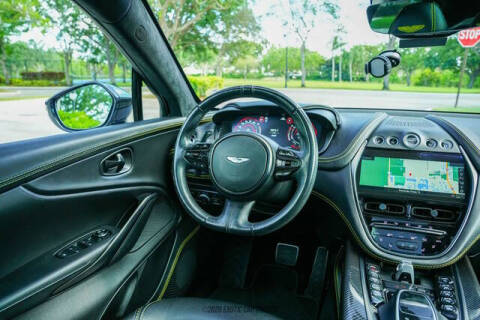 2021 Aston Martin DBX