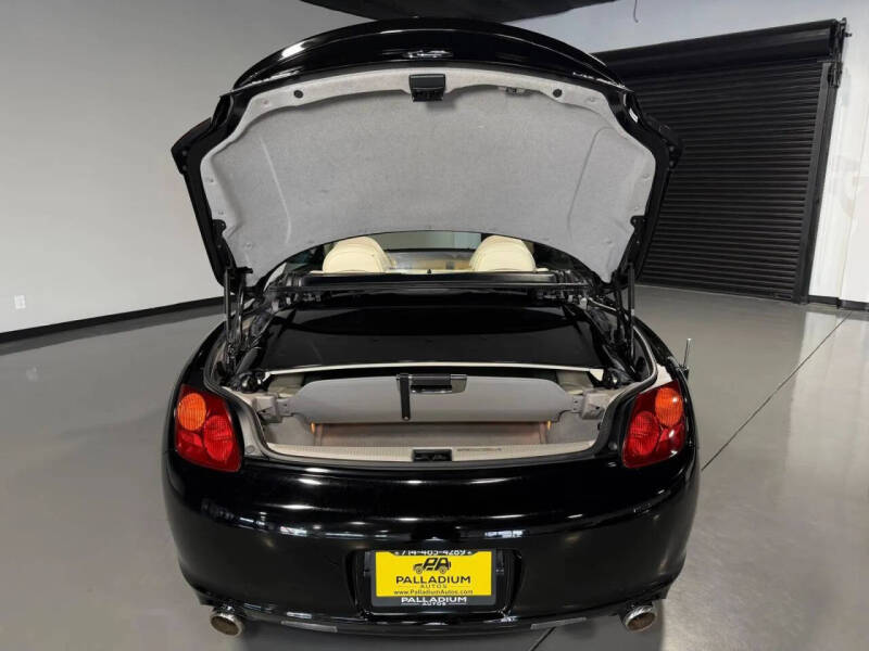 2004 Lexus SC 430