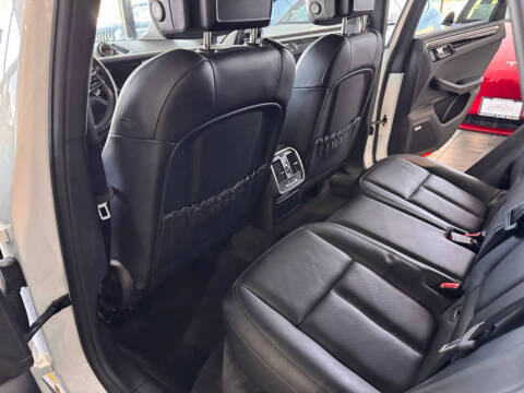 2016 Porsche Macan S