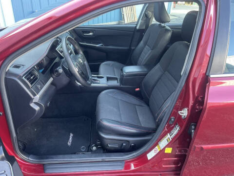 2017 Toyota Camry SE