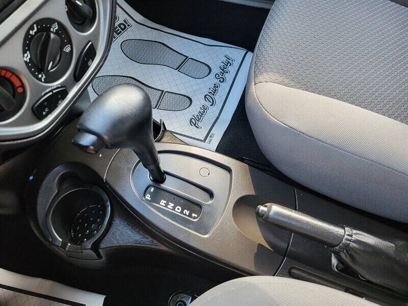 2006 Ford Focus ZX3 SES