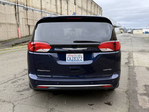 2017 Chrysler Pacifica Limited