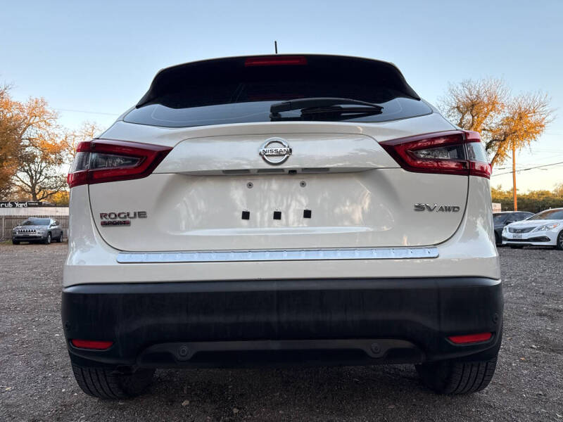 2020 Nissan Rogue Sport SV