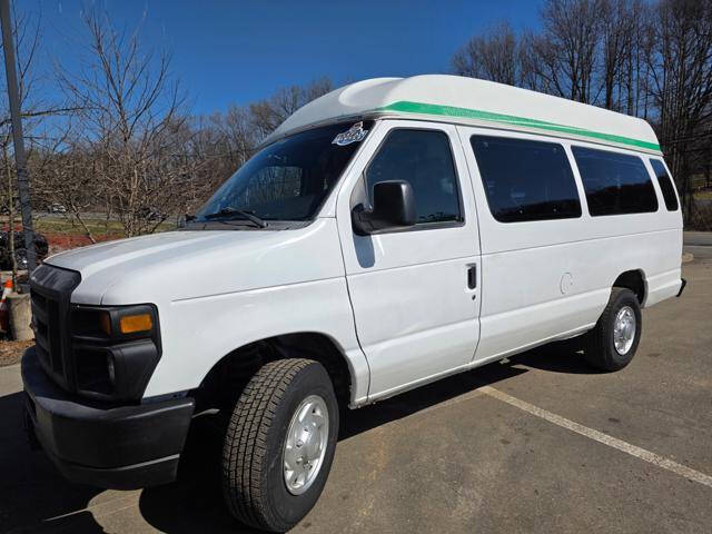 2012 Ford E-Series E-350 SD