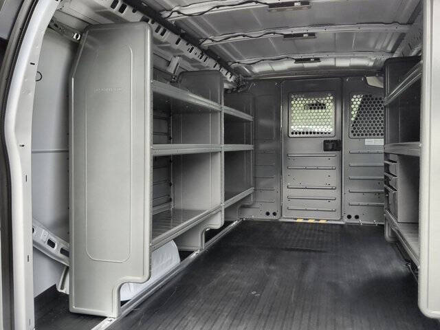 2025 Chevrolet Express 2500