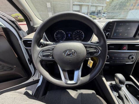 2020 Hyundai Santa Fe SE