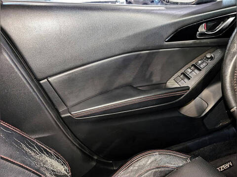 2014 Mazda MAZDA3 s Grand Touring