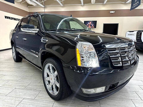 2011 Cadillac Escalade EXT Premium