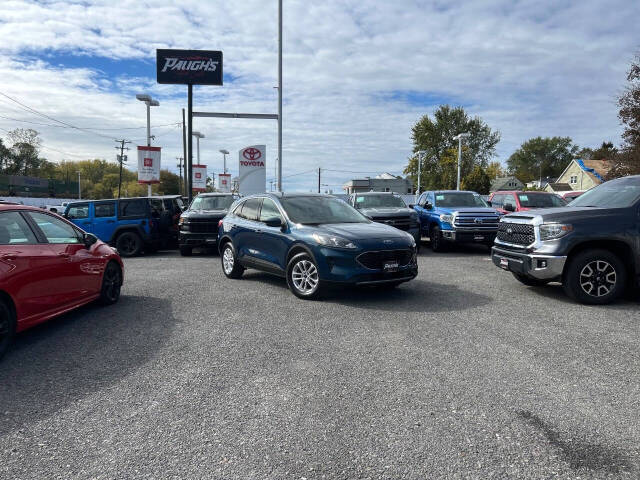 2020 Ford Escape SE's photo