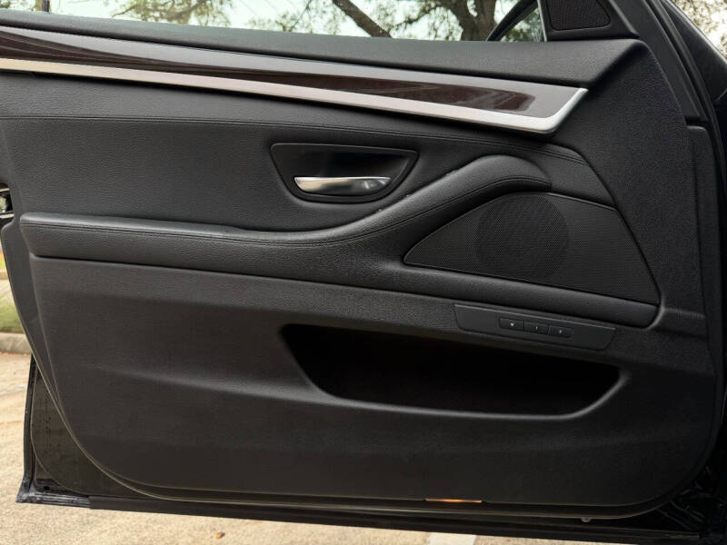 2013 BMW 5 Series 528i xDrive