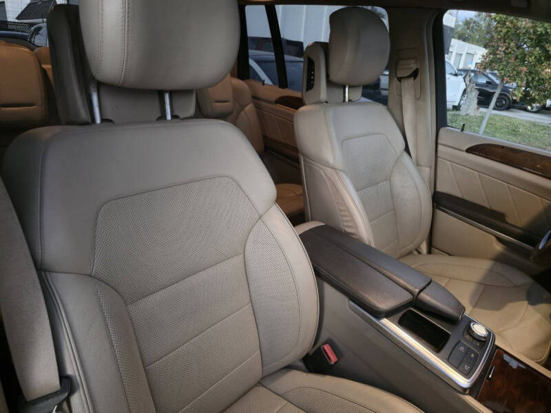 2013 Mercedes-Benz GL-Class GL 550 4MATIC