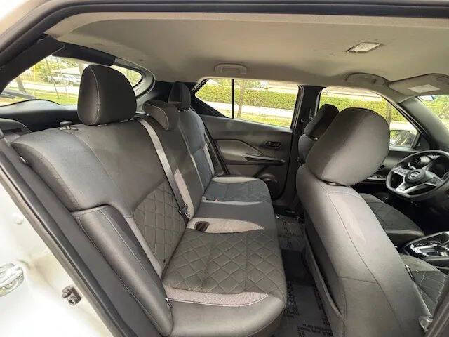 2020 Nissan Kicks S