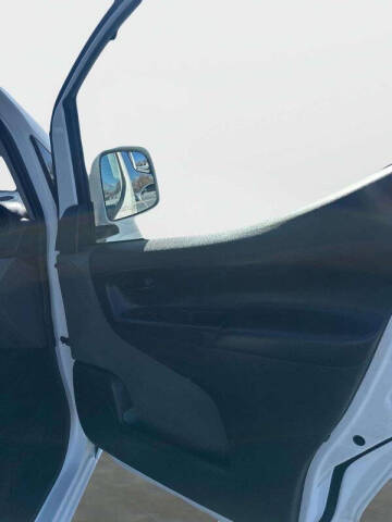 2013 Nissan NV200 SV