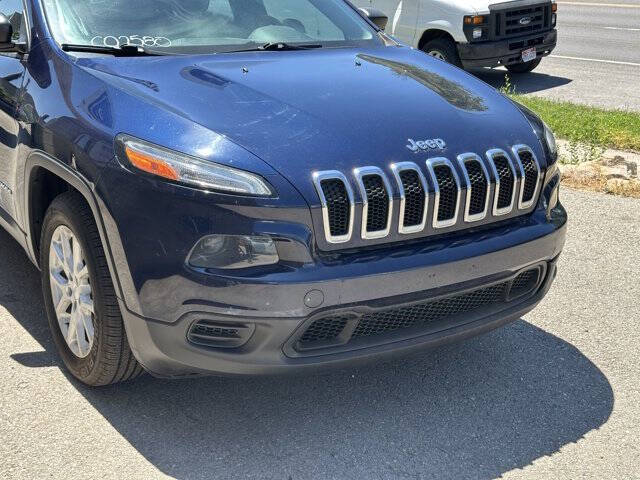 2015 Jeep Cherokee Sport